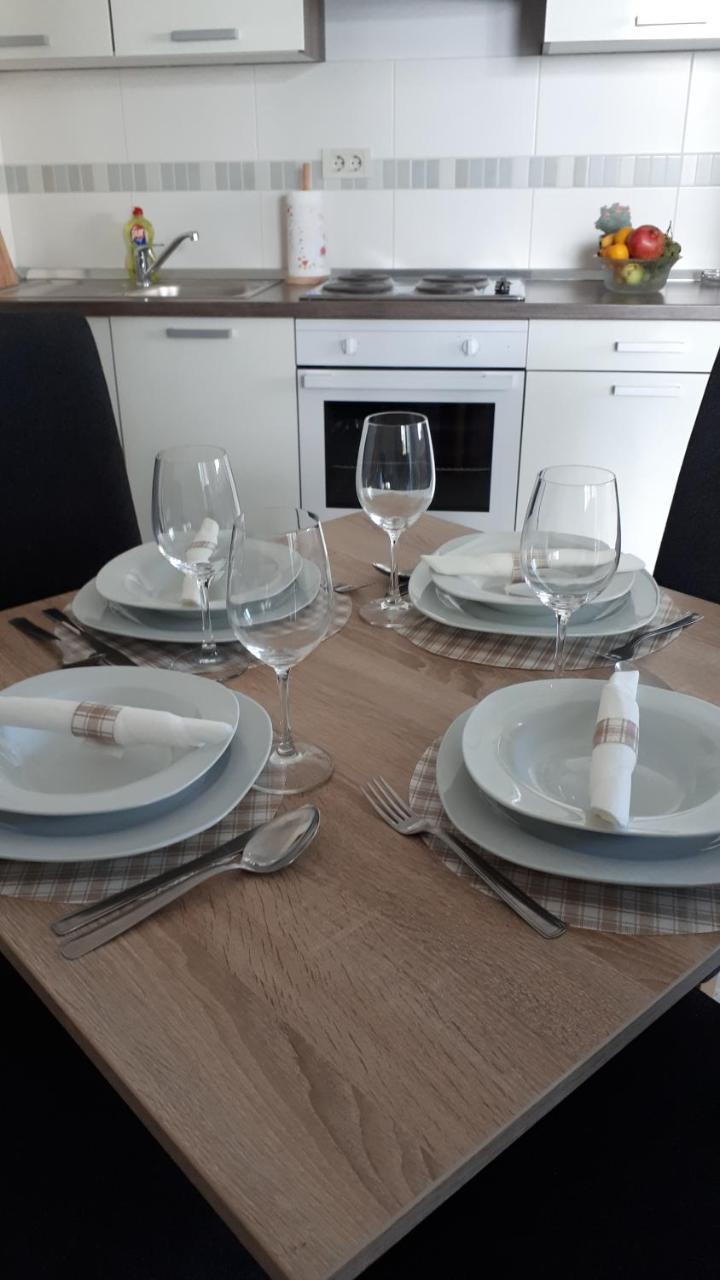 זאדאר Apartment Dana מראה חיצוני תמונה