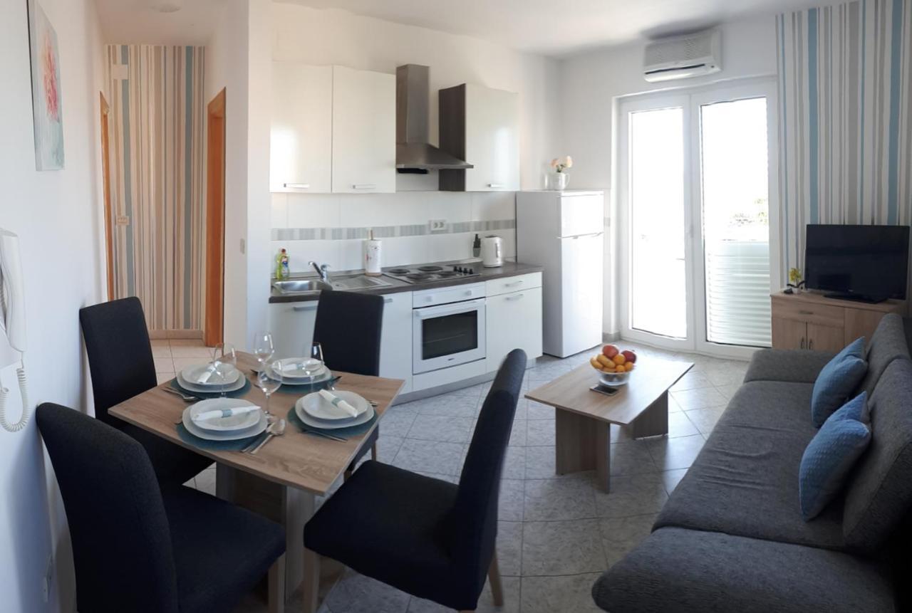 זאדאר Apartment Dana מראה חיצוני תמונה
