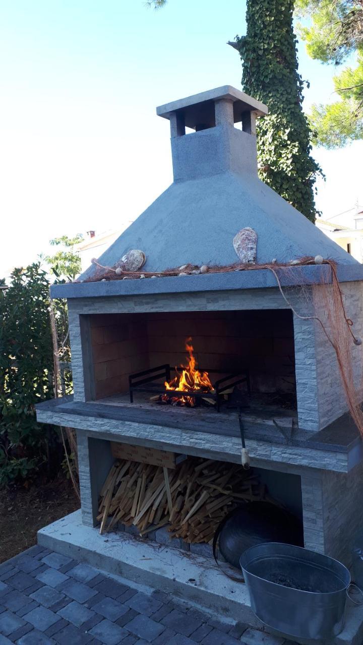 זאדאר Apartment Dana מראה חיצוני תמונה